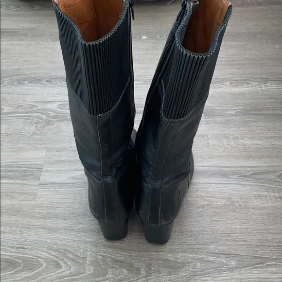 ❤️ Gentle Souls Classic Wedge Heeled Black Boots Size 9M