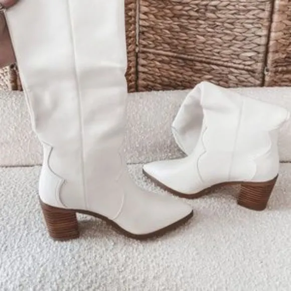 - NWOT Princess Polly Billini Off White Boots 6‎