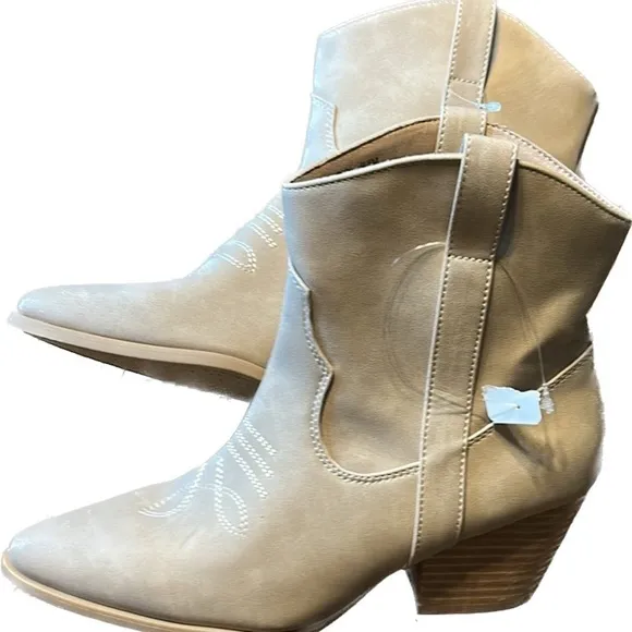 - Rachel Zoe Rocky Taupe cowboy boots  NEW