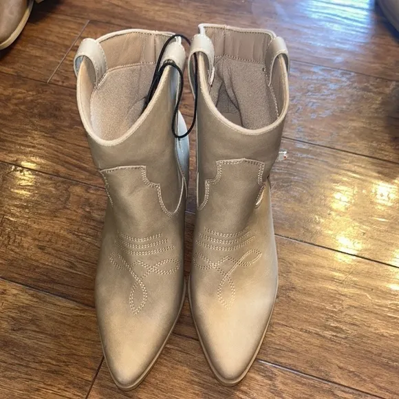 - Rachel Zoe Rocky Taupe cowboy boots  NEW