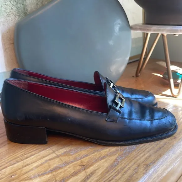 🐾 Salvatore Ferragamo black loafers with silver hardware