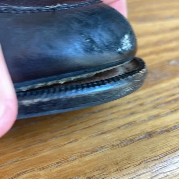 🐾 Salvatore Ferragamo black loafers with silver hardware