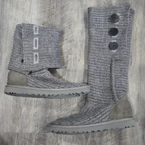 🐢 UGG | Classic Cardy Sweater Knit Boots Size 8