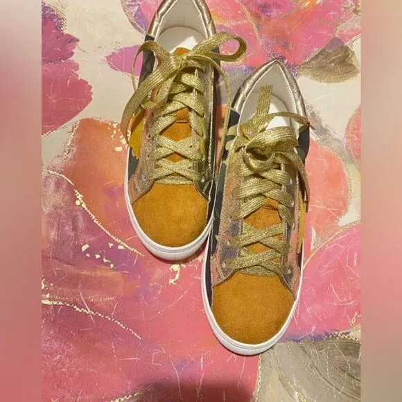 🛍️ unisex Dale Multy Camouflage fashion Sneaker Size: 71/2