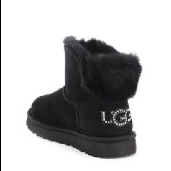 $170 UGG classic bling mini boots size 6 new in box