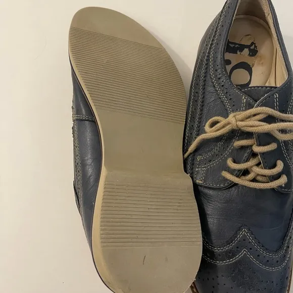 1901 brand leather shoes
