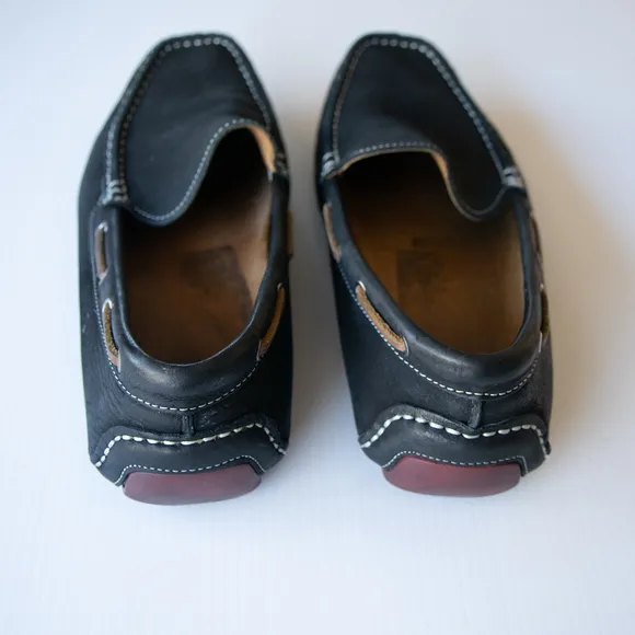 1901 Nubuck Leather Bermuda Driving Loafers Navy Blue