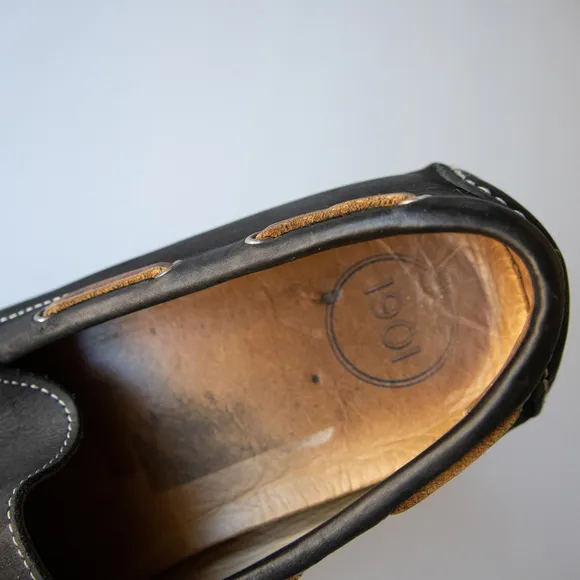 1901 Nubuck Leather Bermuda Driving Loafers Navy Blue