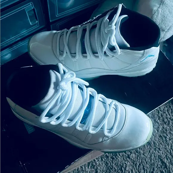 ⚡️(2014) Retro Jordan 11 Retro 'Legend Blue', Men's Size 13 / Women’s Size 14.5.