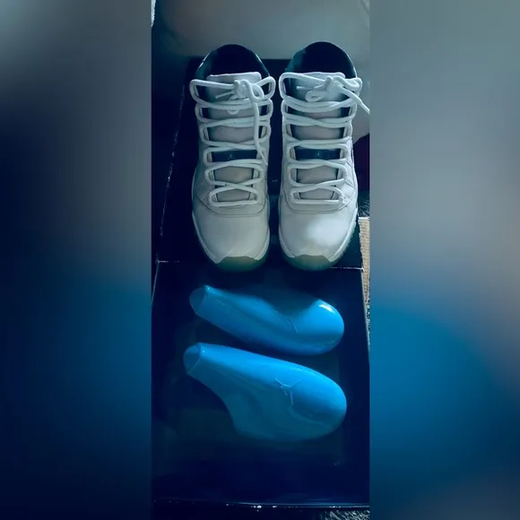 ⚡️(2014) Retro Jordan 11 Retro 'Legend Blue', Men's Size 13 / Women’s Size 14.5.