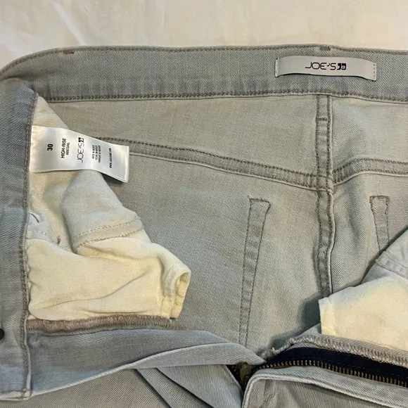 30 - Joes Jeans High Rise- Abegail- size 30- NWOT