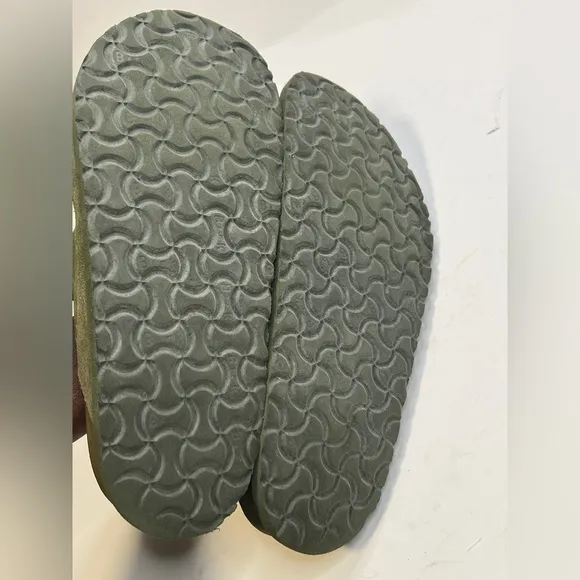 $470 Birkenstock 1774 green suede Arizona sandals