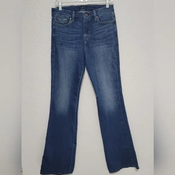 7 For All Mankind A Pocket Distressed Flare Jeans, NWOT,  Sz 30