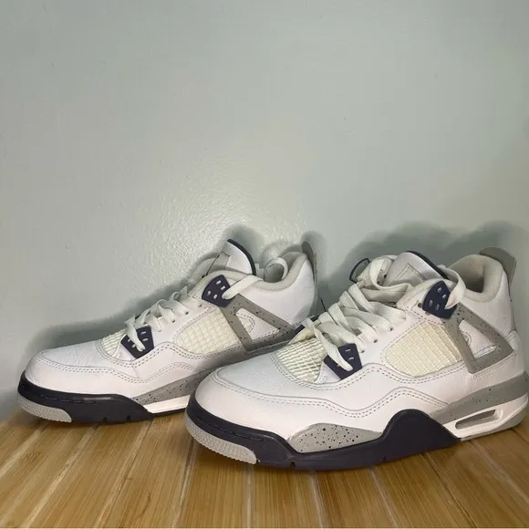 7y “Midnight Navy” Jordan 4 Retro