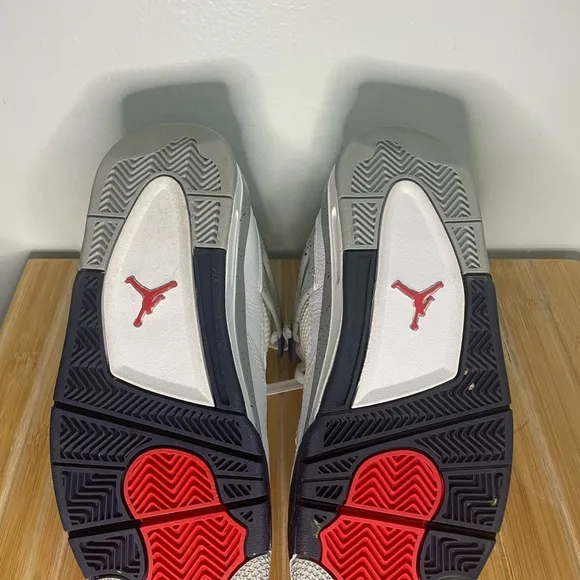7y “Midnight Navy” Jordan 4 Retro