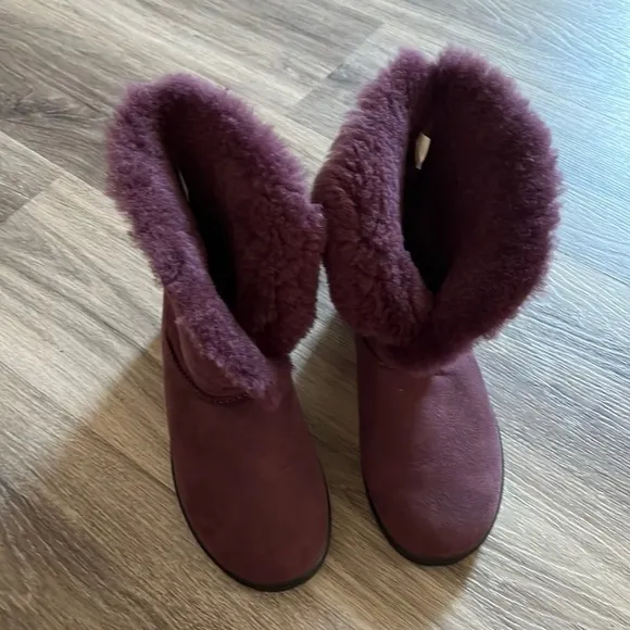 Abeo Purple Women’s Suede Winter Shearling Lined Slip on Boots Size 7