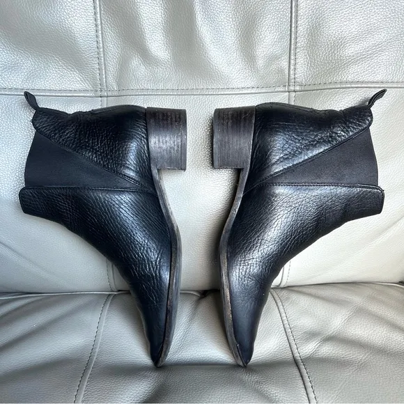 Acne Studios Jensen Grain Chelsea Leather Ankle Boots Sz 37 US 6 Black Classic