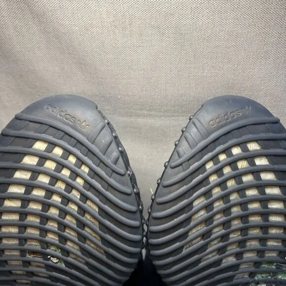 adidas Yeezy Boost 350 V2 Low Top Onyx Black on Black Lace Up Men's‎ Size 6.5M