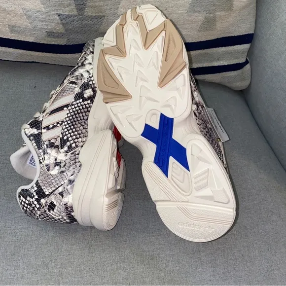 Adidas Yung-1 Consortium Texas 2019 fashion sneakers snake NWT