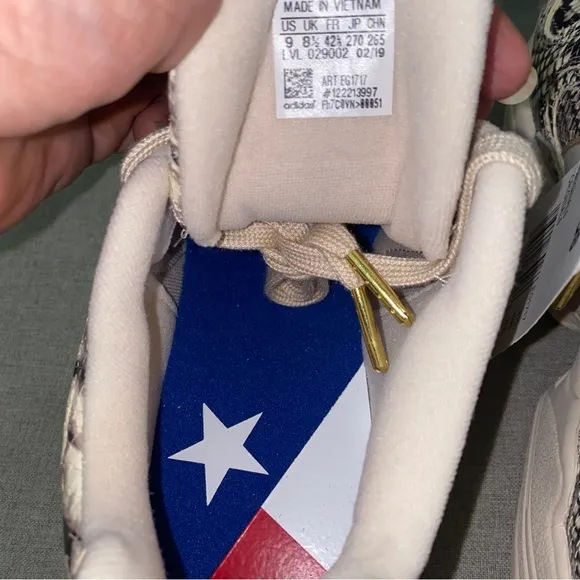 Adidas Yung-1 Consortium Texas 2019 fashion sneakers snake NWT