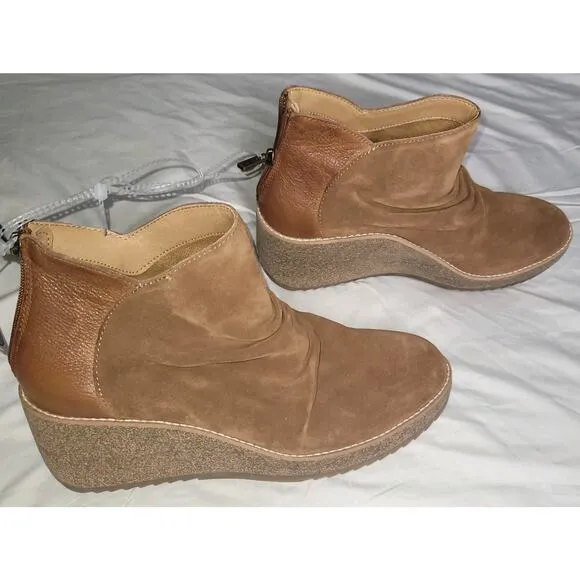 Aetrex Boots Womens 10 Brown Kara Suede Leather Wedge Ankle Bootie Wrinkle WB102