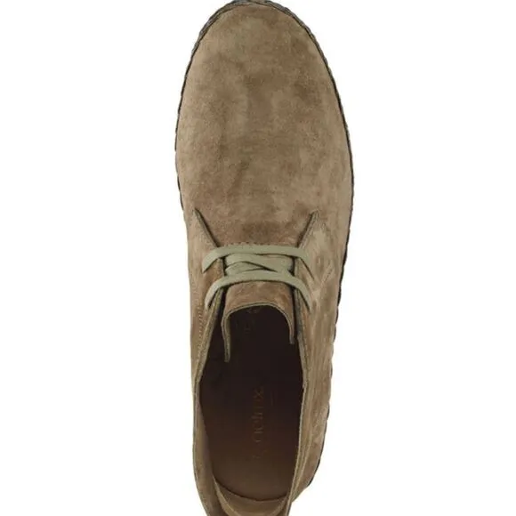 Aetrex 'Addison' Olive Suede Chukka Boots 9-9.5