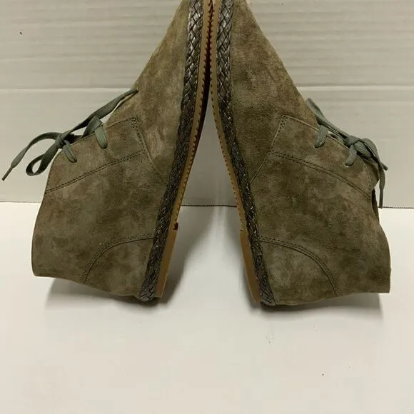 Aetrex 'Addison' Olive Suede Chukka Boots 9-9.5