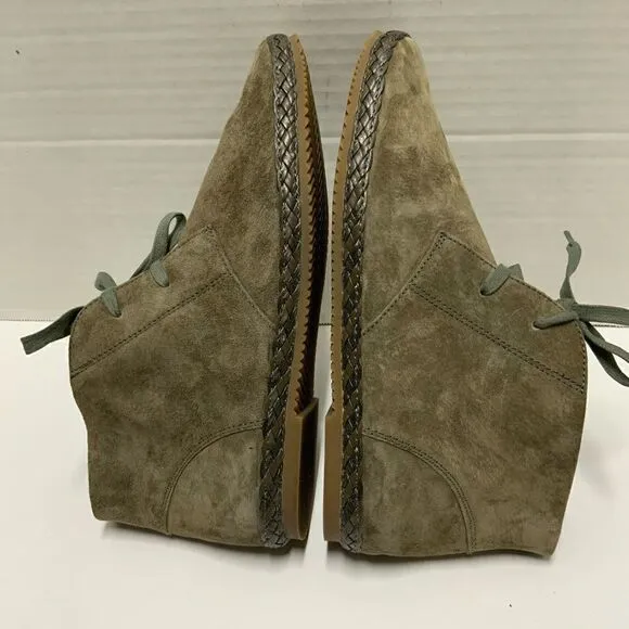 Aetrex 'Addison' Olive Suede Chukka Boots 9-9.5