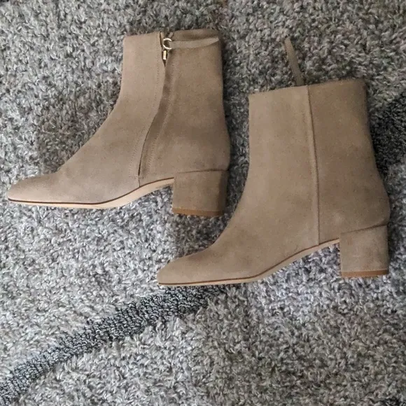 Aeyde Suede ankle boots