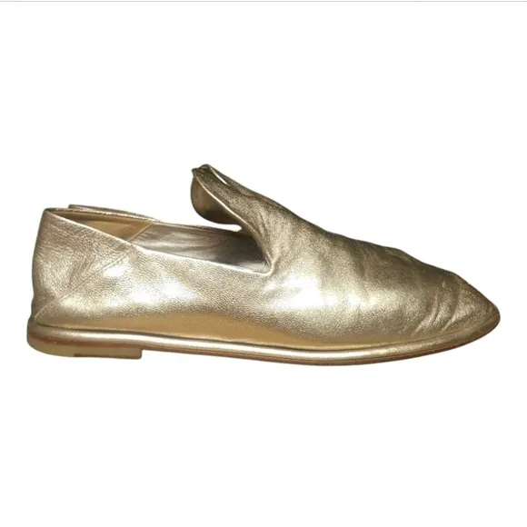 AGL | Gold Leather Loafers in Size EU 38 / US 8