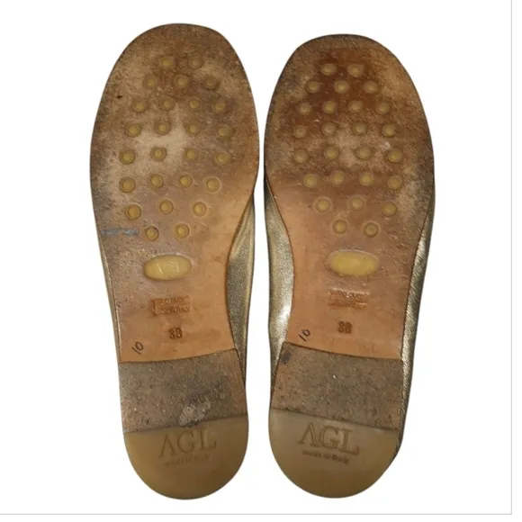 AGL | Gold Leather Loafers in Size EU 38 / US 8