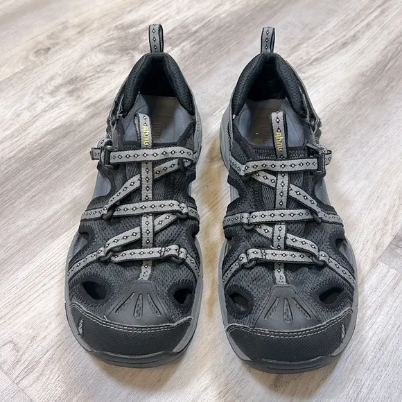 AHNU by Teva Waterproof Water Shoes Outdoor Gorpcore Hiking Sandals / Women’s 10