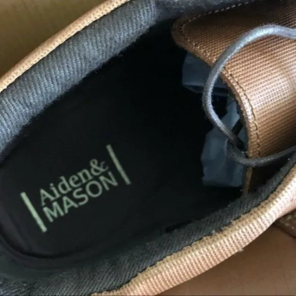 Aiden &amp; Mason Chukka Boots Lace-Up Leather Brown Tan Men's Size 10 New in Box
