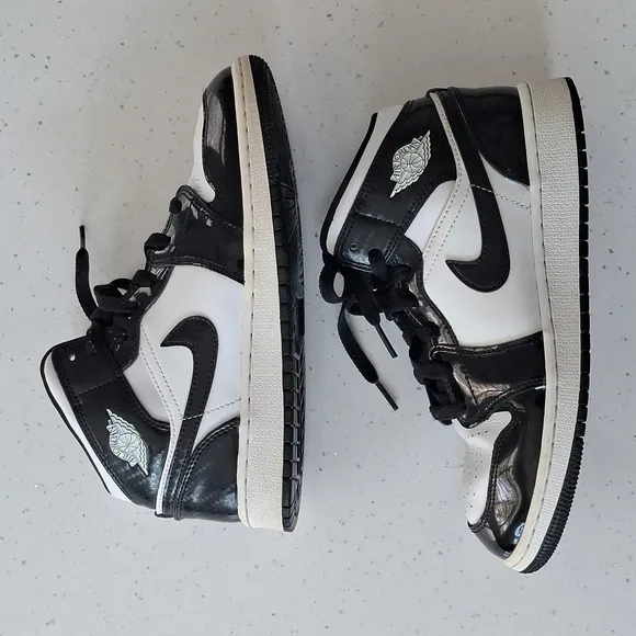 Air Jordan 1 Mid All-Star Carbon Fiber Retro Black White Sz 7.5