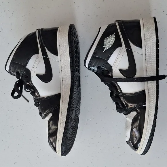 Air Jordan 1 Mid All-Star Carbon Fiber Retro Black White Sz 7.5