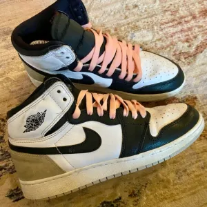 Air Jordan 1 Mid Retro High Stage Haze Sneakers