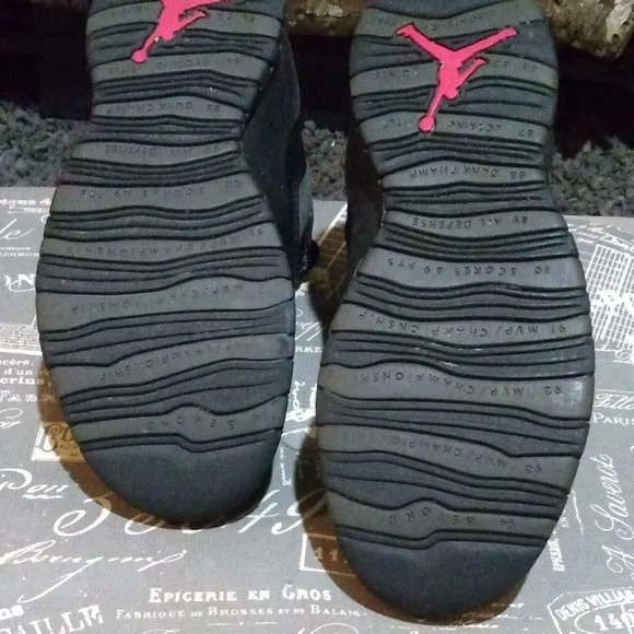 Air Jordan 10 Retro Shadow Sneakers