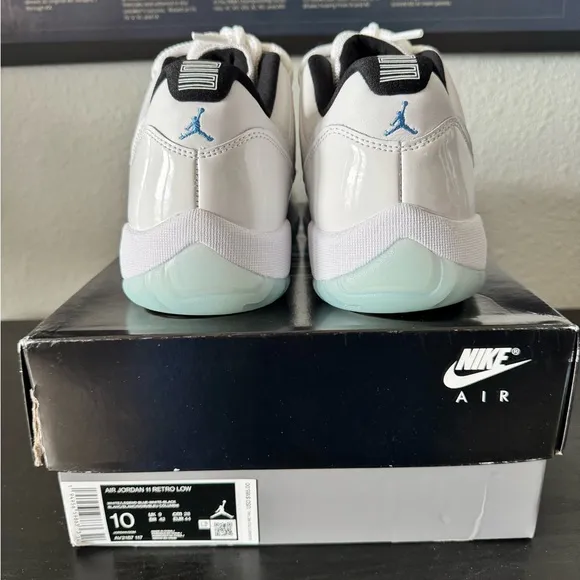 Air Jordan 11 Low “LEGEND BLUE” Size 10 Men’s
