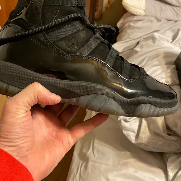 Air Jordan 11 Retro - Black