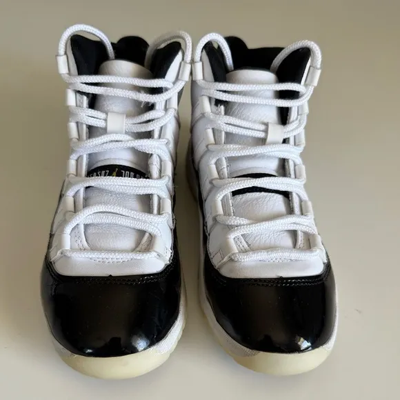 Air Jordan 11 Retro DMP Gratitude kid’s sneakers 3Y