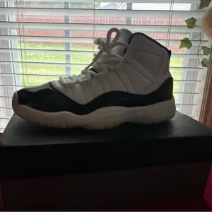 Air Jordan 11 Retro GS Sneakers