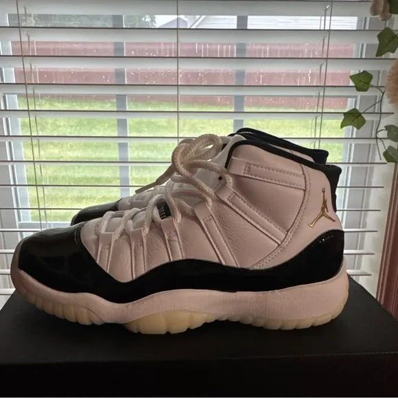 Air Jordan 11 Retro GS Sneakers