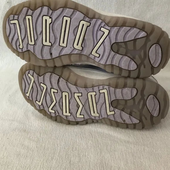 Air Jordan 11 Retro Low Pure Violet Kid 580522-101