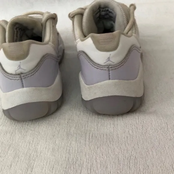 Air Jordan 11 Retro Low Pure Violet Kid 580522-101