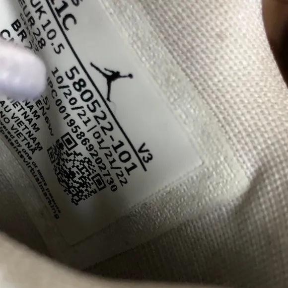 Air Jordan 11 Retro Low Pure Violet Kid 580522-101