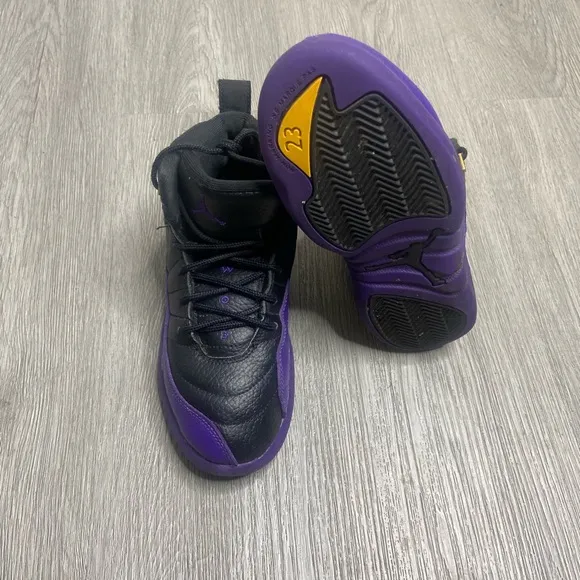 Air Jordan 12 Retro Field Purple GS Boys Shoe Size 1.5Y Purple 151186-057 Preown
