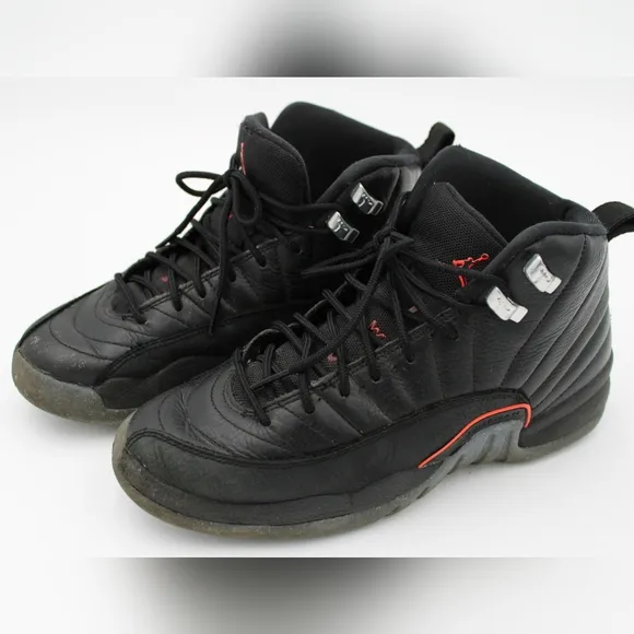 Air Jordan 12 Retro (GS) Black and Red (6.5y)