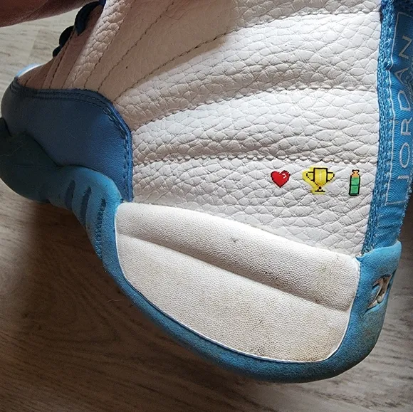 Air Jordan 12 Retro GS Emoji Sneakers Boy's Youth Size 3