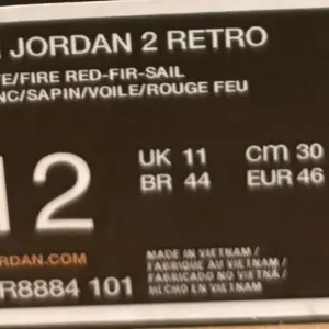 Air Jordan 2 Retro Sneakers (used)