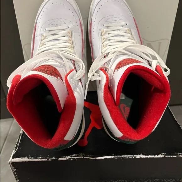 Air Jordan 2 Retro Sneakers (used)
